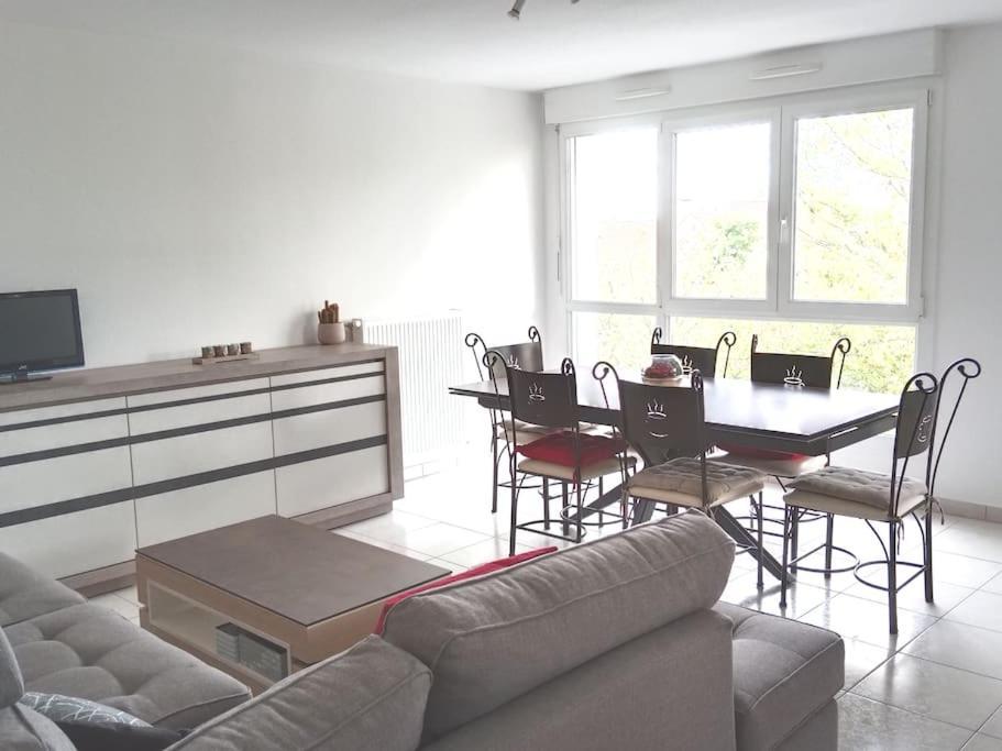 Chambre #2 Dans Appartement Partage - Proche Des Vosges タン エクステリア 写真